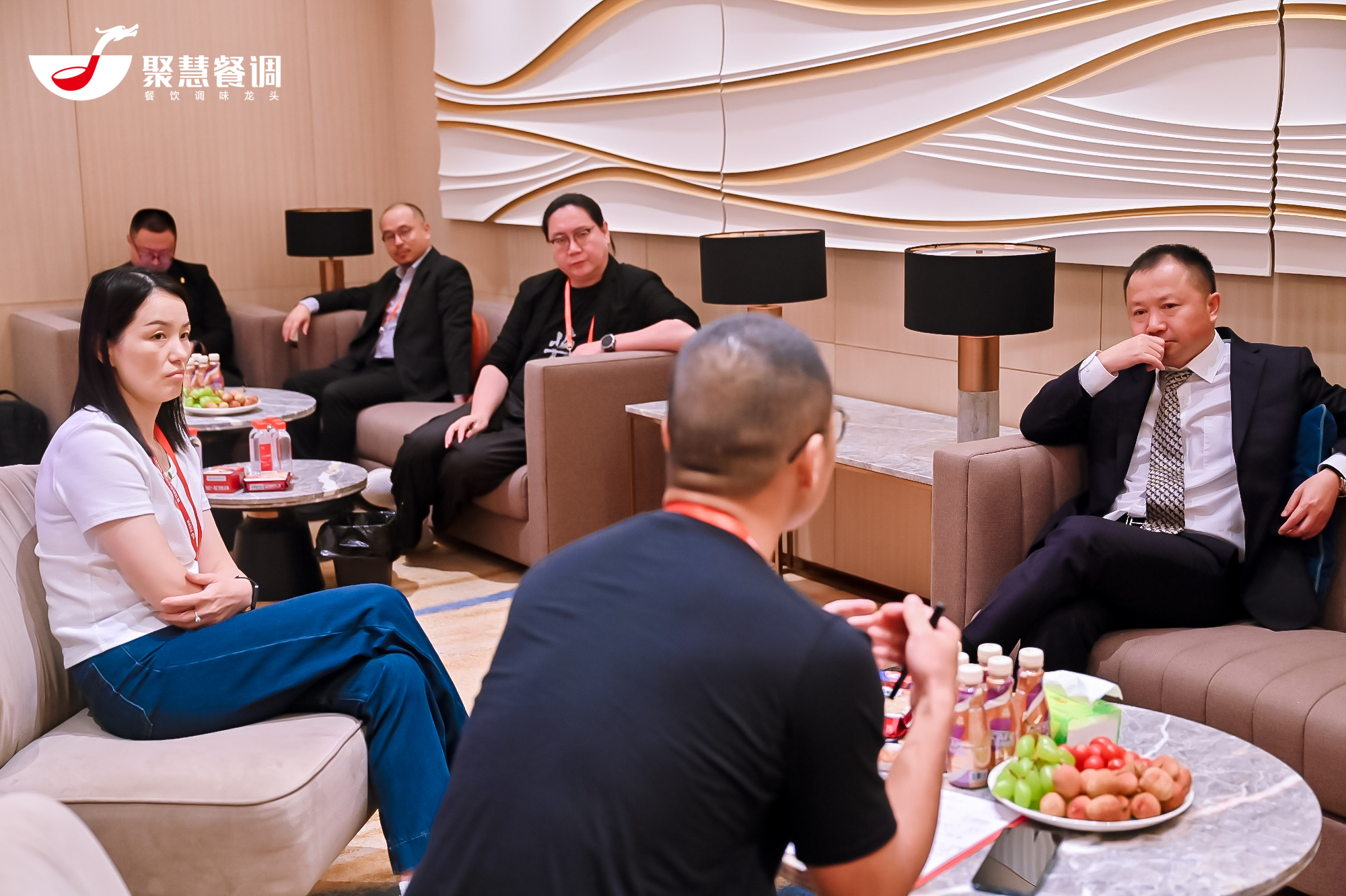 第一届中国餐饮龙头大会 聚慧餐调助力成就更多餐饮龙头！